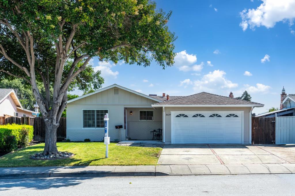 Photo of 3639 Macgregor LN, Santa Clara, CA 95054 (MLS # ML82041198)