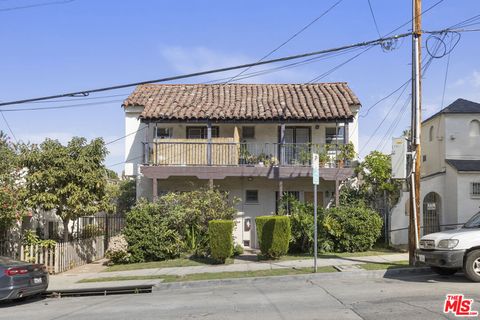 Photo of 2335 Miramar Street, Los Angeles, CA 90057 (MLS # 26651801)