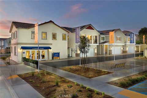 Photo of 33535 Mission Trail #71, Lake Elsinore, CA 92530 (MLS # OC26140056)