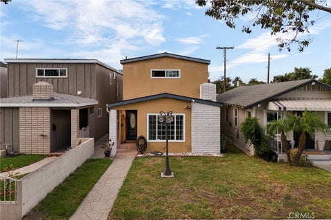Photo of 727 W Hill ST, Long Beach, CA 90806 (MLS # PW26189500)