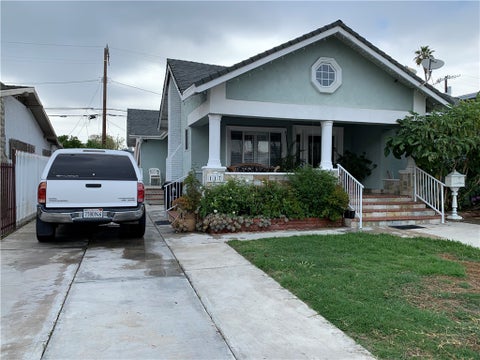 Photo of 117 N Dillon Street, Los Angeles, CA 90026 (MLS # SR26207980)
