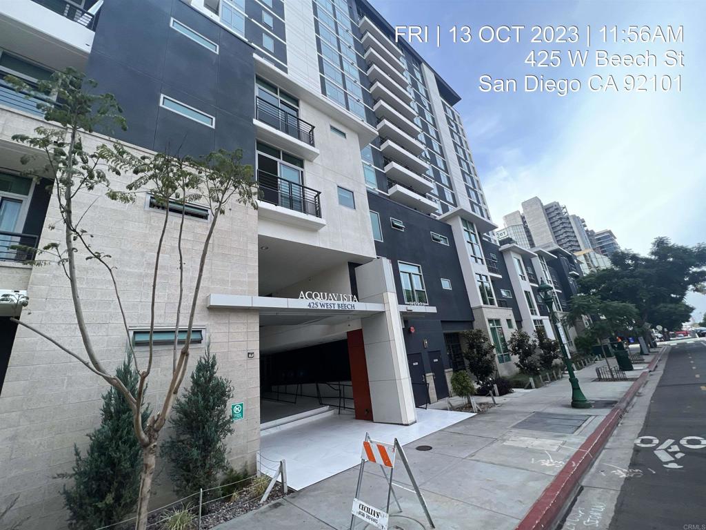 Beautiful Acqua Vista condominium with its own walk up entry! Fresh paint, new flooring, mirrored closets, stackable W/D in the unit. Additional private patio / courtyard with privacy fence included specifically with this unit which increased the usable space an additional 300 sqft of outdoor private lounging and relaxing. Large master bedroom has 2 closets, bathroom with tub and shower - property is TENANT OCCUPIED ON A MONTH TO MONTH LEASE AGREEMENT. DO NOT SHOW UP WITHOUT AN APPOINTMENT PLEASE!