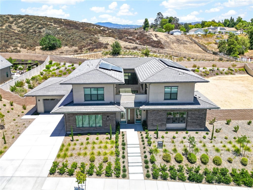 39724 Larkspur Terrace