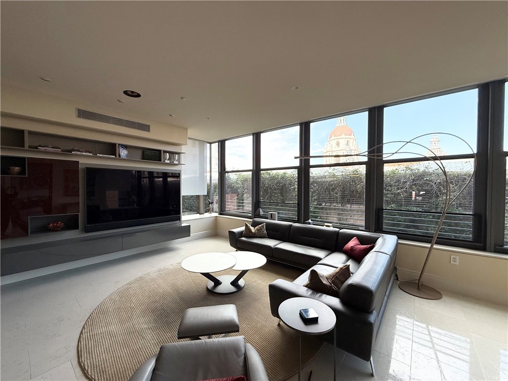 Properties 4 345 E Colorado Boulevard 303