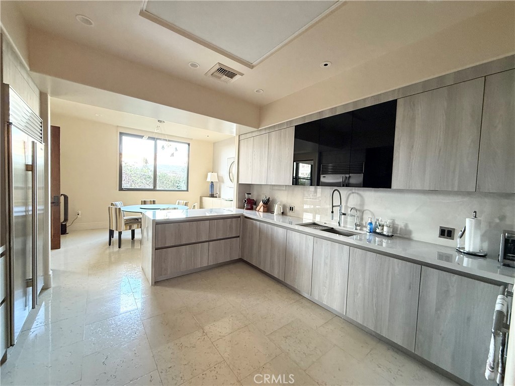 Properties 2 345 E Colorado Boulevard 303
