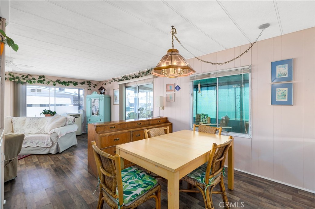 725 W Thornton 163
