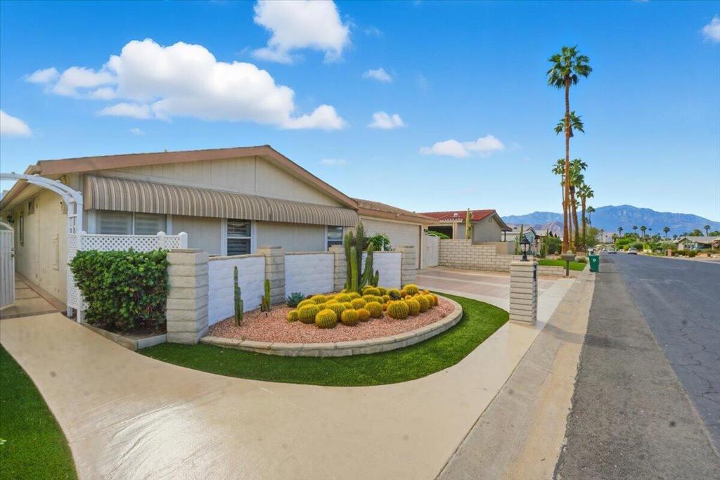 Portola Country Club - Manufactured In Park