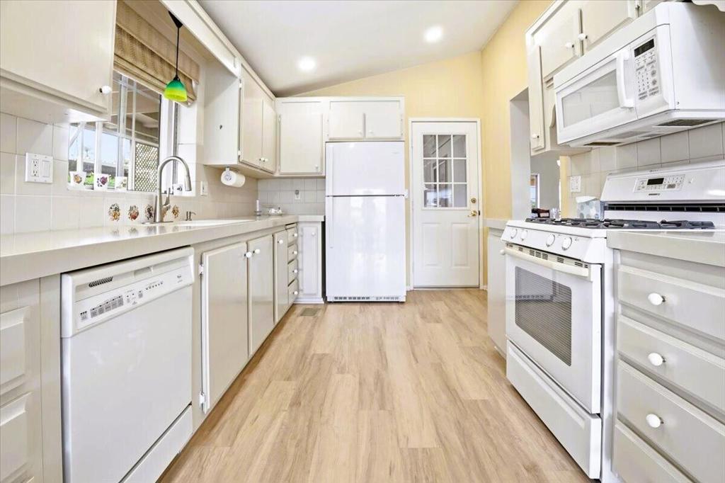 Portola Country Club - Manufactured In Park