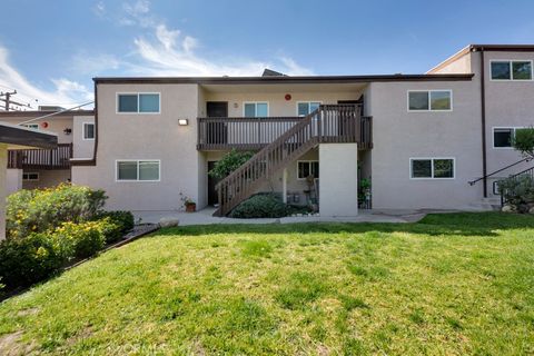 Photo of 17847 Beneda Ln #16, Canyon Country, CA 91351 (MLS # SR26052838)