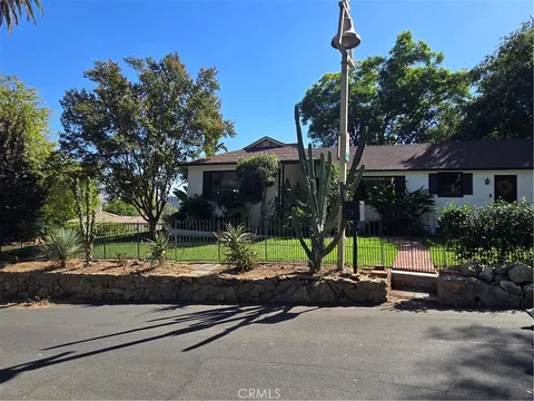 4600 9th St, Riverside, CA 92501 - MLS#: IV25252329