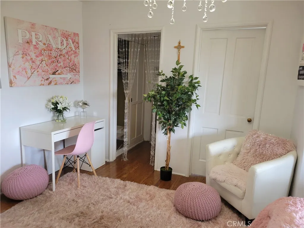 Riverside, California 92501, United States, 4 Bedrooms Bedrooms, ,4 BathroomsBathrooms,Residential,Active,247438