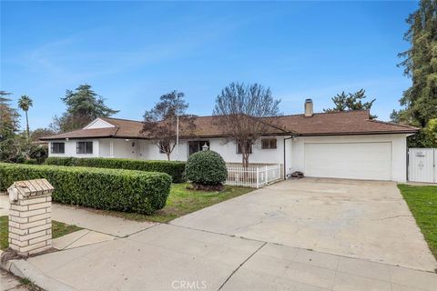 Photo of 5167 E Balch Avenue, Fresno, CA 93727 (MLS # FR26015848)