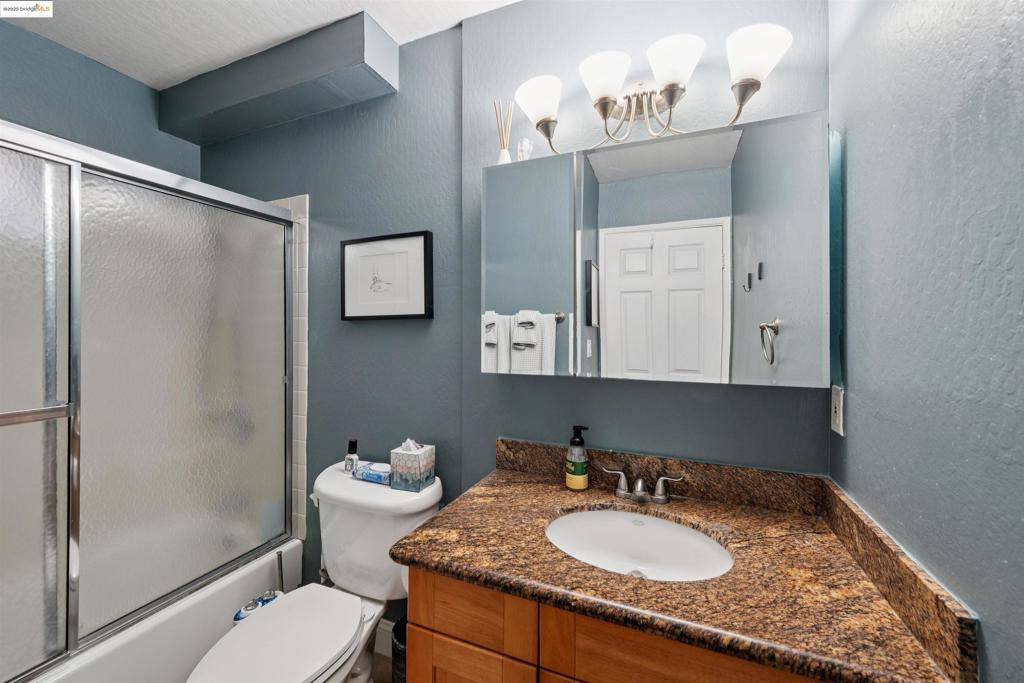 BELLAVISTA - Residential Lease