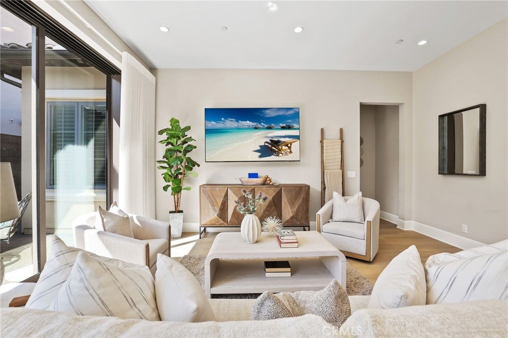 130 Donati, Irvine CA 92602 - Photo 6