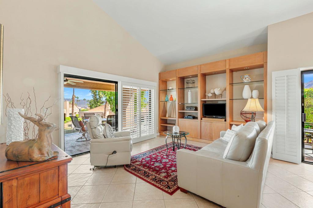 73448 Mariposa Drive
