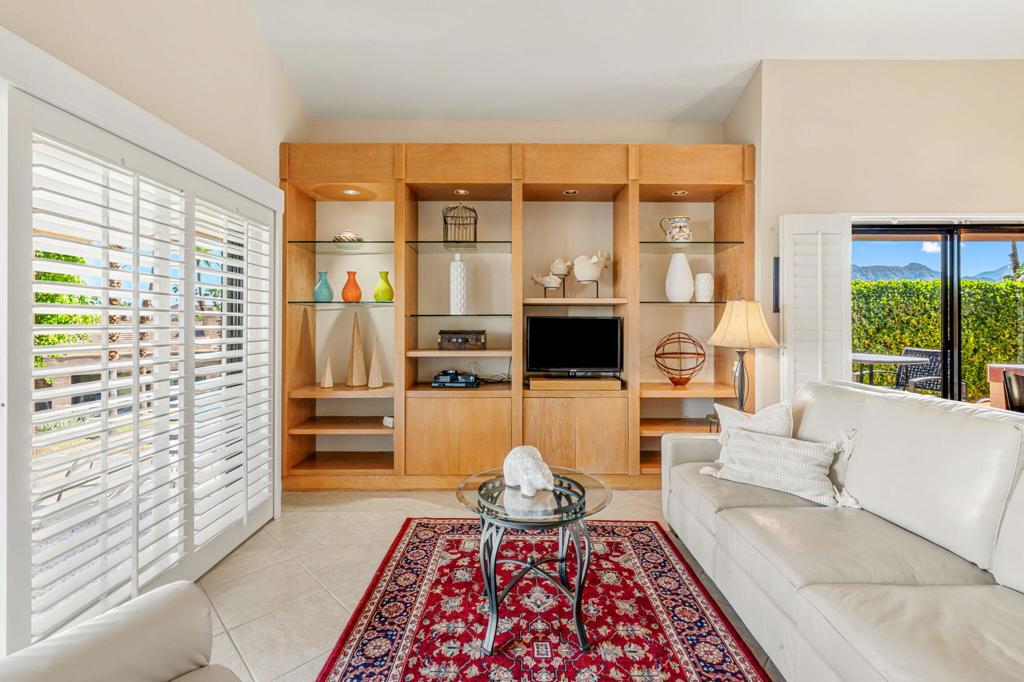 73448 Mariposa Drive