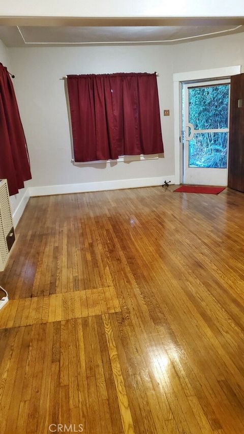 Photo of 463 W 12th ST, San Pedro, CA 90731 (MLS # GD26113363)