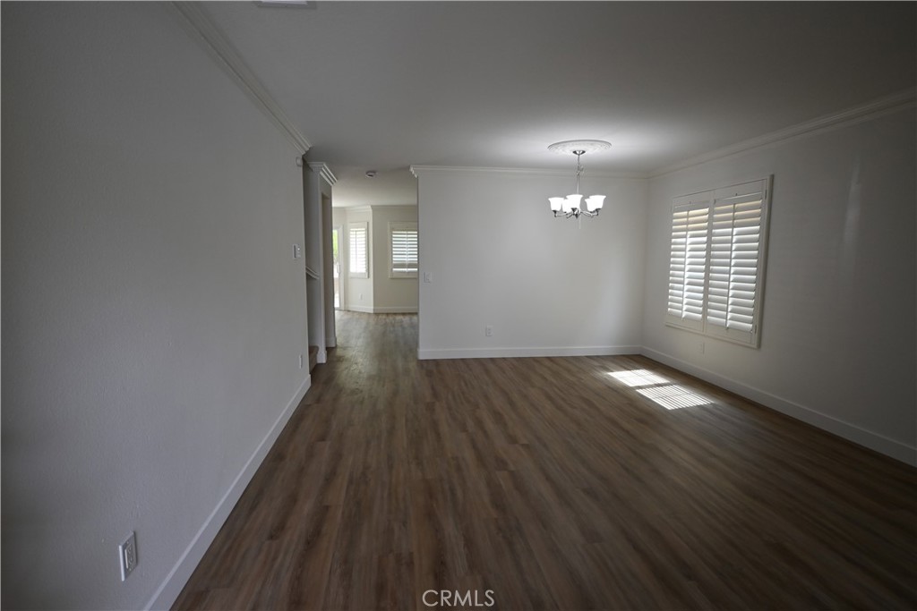 93 Linhaven