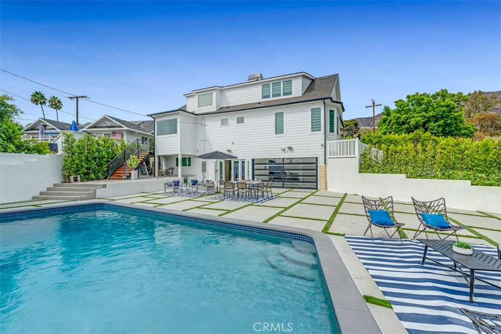 430 W Kenneth Road