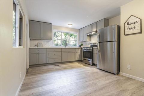 Photo of 265 Brown Gables Road, Ben Lomond, CA 95005 (MLS # ML82030229)