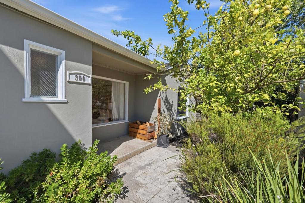 300 De Anza Avenue