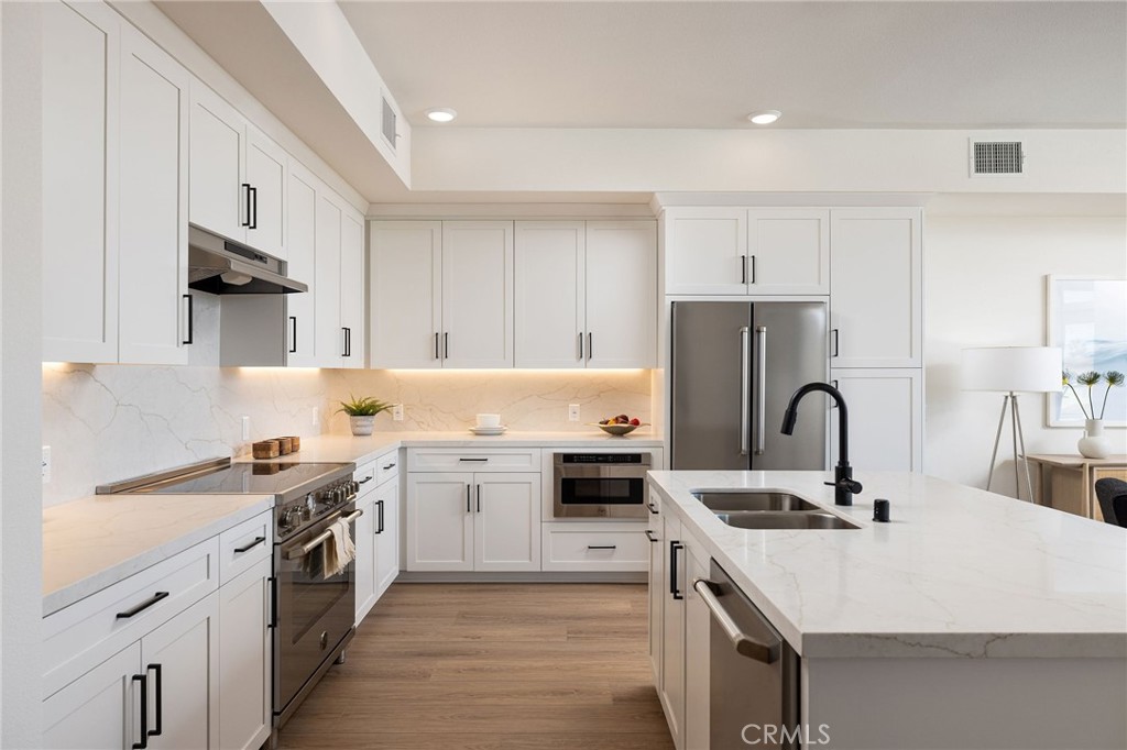 414 Main 230