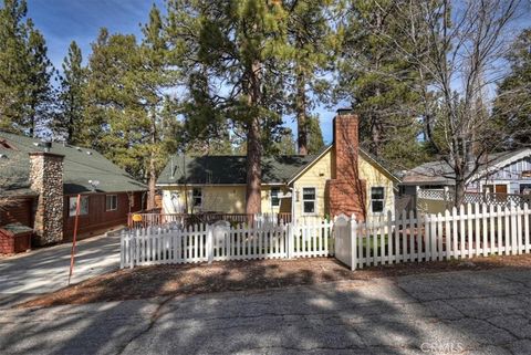 Photo of 40226 Guinan Ln, Big Bear Lake, CA 92315 (MLS # PW25267091)
