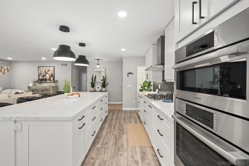 6521 Cowles Mountain Blvd
