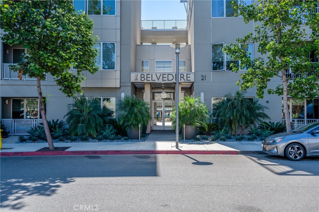 Welcome home to 21 Gramercy #418 which is one of the largest 2 Bedroom floorplans at nearly 1,700 sqft in the Belvedere enclave of Central Park West. This residence is ***Quiet*** and on the top floor and no one is on top of you and is a premium corner unit. Located in the heart of Irvine and close to Newport Beach, you will find 21 Gramercy 418 a masterful home that is appointed with luxurious upgrades such as ultra-plush carpeting in the bedrooms and hardwood flooring throughout the house for a lifestyle of charm and elegance. Other upgrades include custom designer paint through out and custom window coverings accenting the windows in the living area and bedrooms. Prepare gourmet meals in the Chef inspired kitchen with sweeping center shoehorn island and granite counter tops and stainless steel appliances including counter-depth, built-in refrigerator. Venture outside to a private patio to sit and talk about the days of summer past. Inside you will find two spacious rooms with the Primary owner's bedroom offering an en-suite bathroom with separate soaking tub. Also enjoy the resort like amenities of the world class clubroom and recreation center including a state of the art fitness gym, swimming pool, and BBQ Pavilion. Live in Luxury!