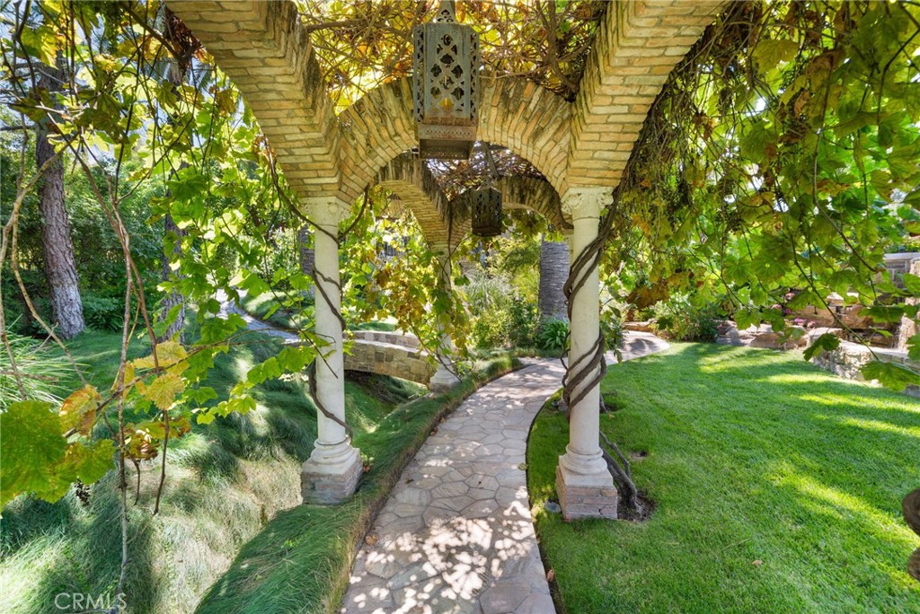 Las Posas Estates - Residential