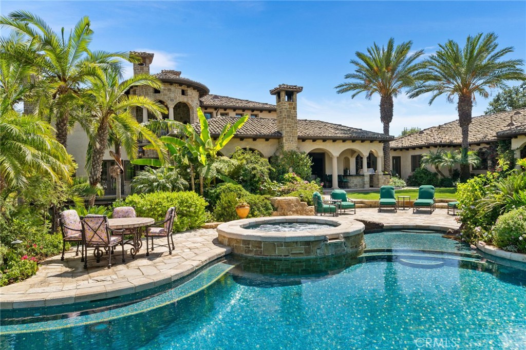 Las Posas Estates - Residential