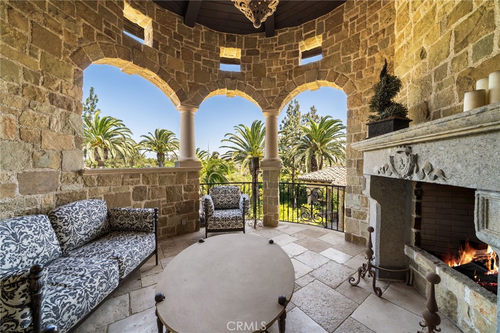 Las Posas Estates - Residential