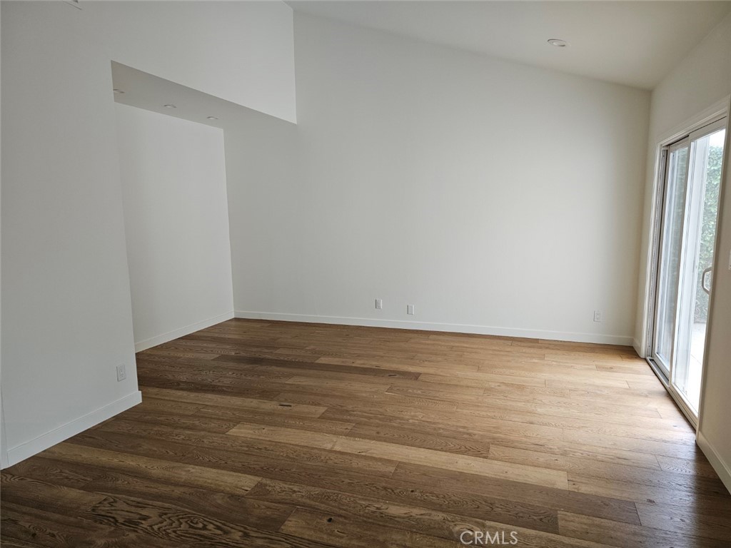 909 Brightstone Court