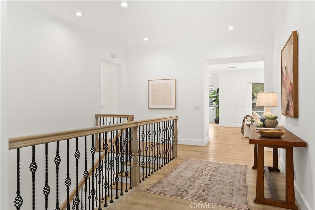 238 Lake Sherwood Drive