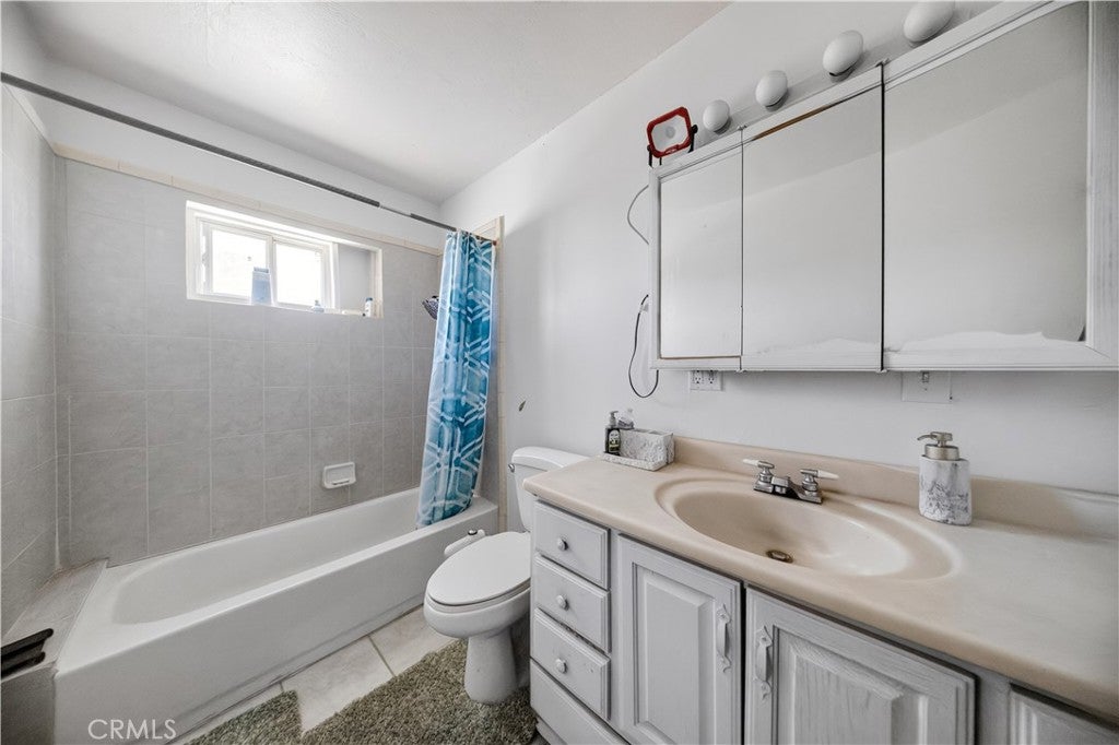 9735 5th Street