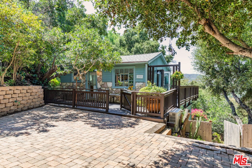 1553 Penny Road