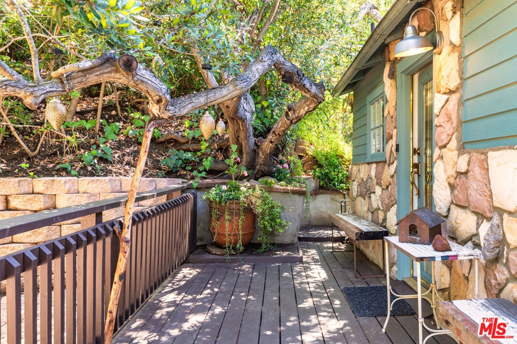 1553 Penny Road
