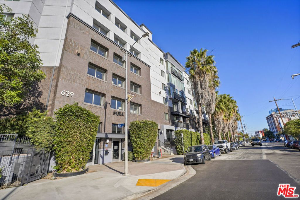 Photo of 629 Traction Avenue #225, Los Angeles, CA 90013 (MLS # 26638449)