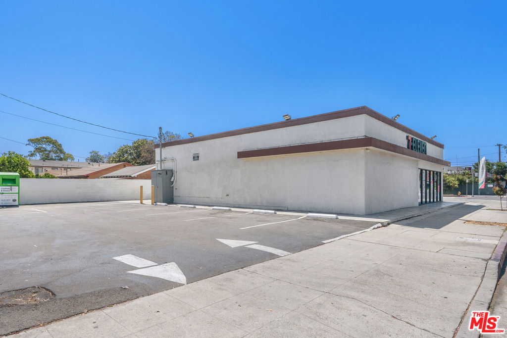 1960 Santa Fe Avenue
