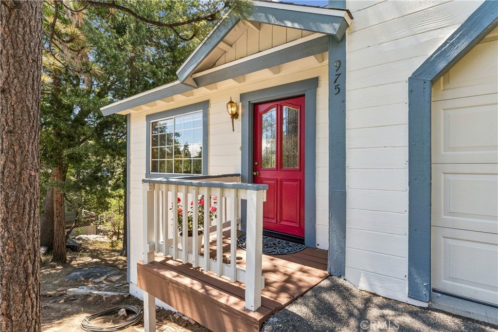 975 Teakwood Drive