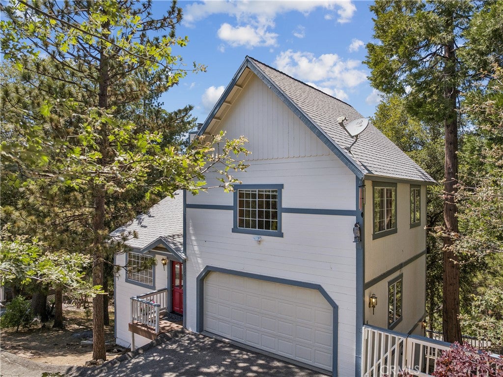 975 Teakwood Drive