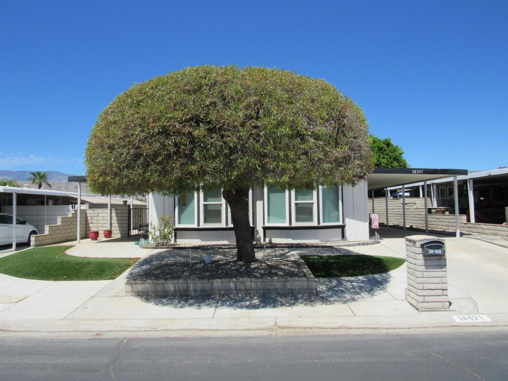 Designed as a ''Mother-in-Law-Suite''. This unique home was built to have two living areas with separate entrances. The 1st living area has a living room, Master Suite, Dining Area and Kitchen. The bathroom has a walk-in tub! The 2nd living area has a living room, Bedroom, Bathroom and an office which could become a kitchen as originally designed. Laminate floors, vaulted ceilings, and dual pane windows are an added feature. This 1988 property is on a permanent foundation on a 4,791 sq. ft. lot. This is an excellent two-family home or a roommate rental property. Call for a tour!