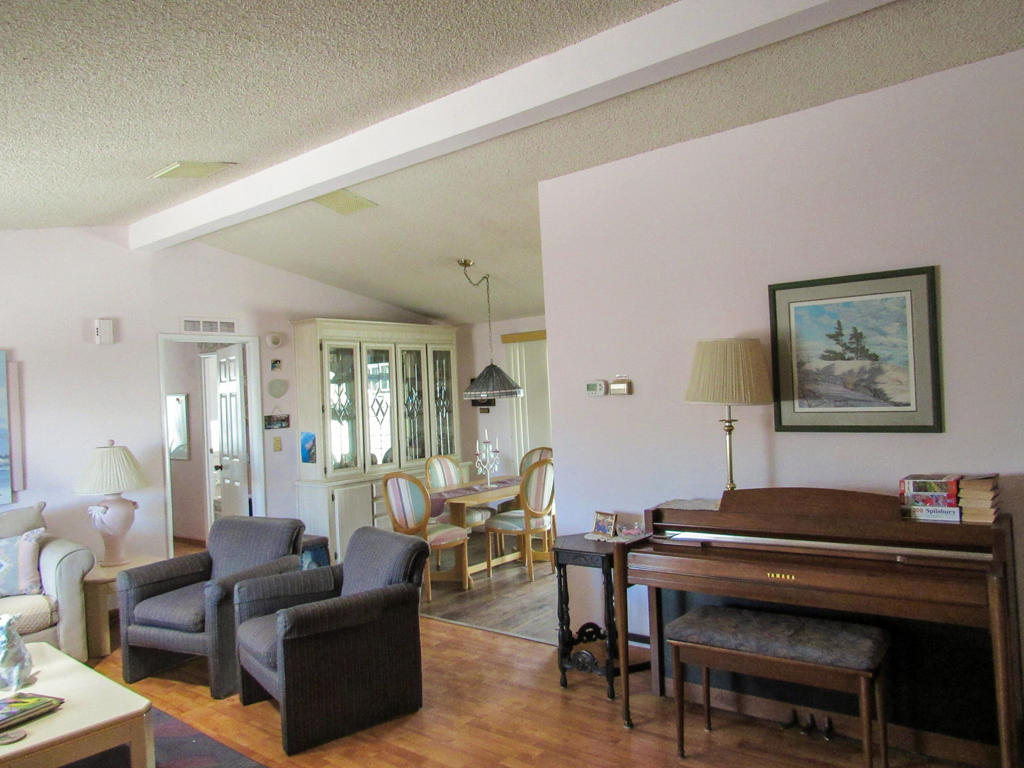 38521 Commons Valley Drive