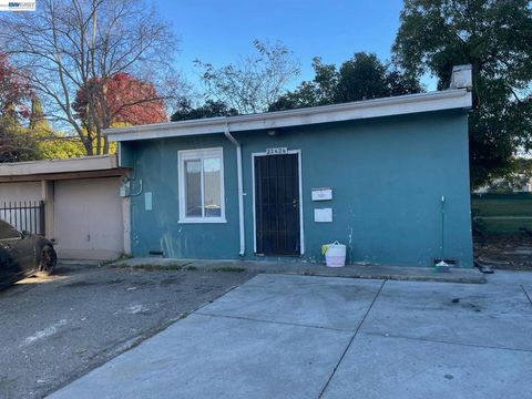 Properties 45 22622 22622 2nd Street Hayward CA 94541