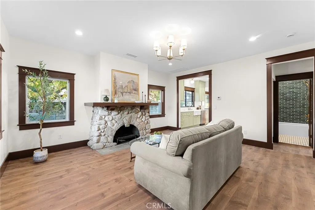 Redlands, California 92373, United States, 3 Bedrooms Bedrooms, ,2 BathroomsBathrooms,Residential,Active,250003