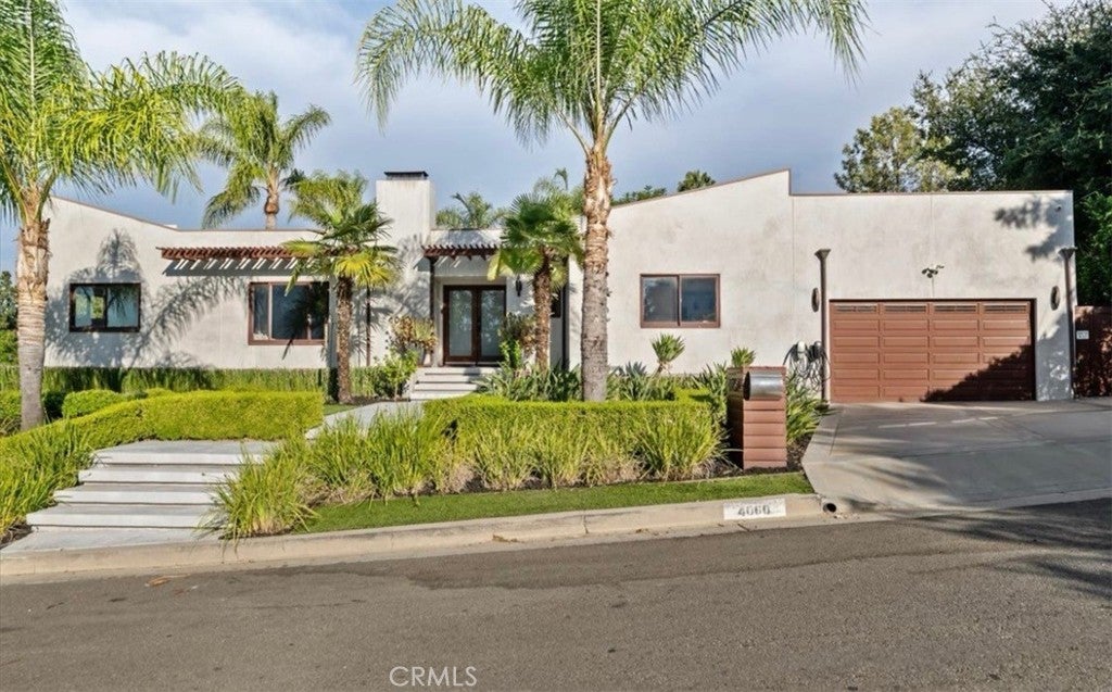 4060 Harclare Lane