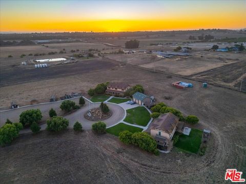 Tiny photo for 230 Hans Place, Nipomo, CA 93444 (MLS # 25614373)