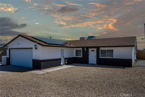 Photo of 5455 Mariposa Avenue, 29 Palms, CA 92277 (MLS # JT26091950)