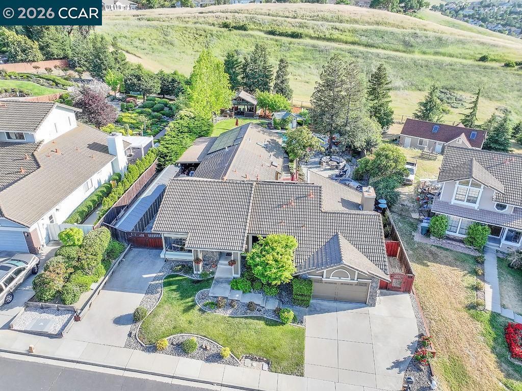 Photo of 5308 Vista Point Ct Ct, Concord, CA 94521 (MLS # 41121680)