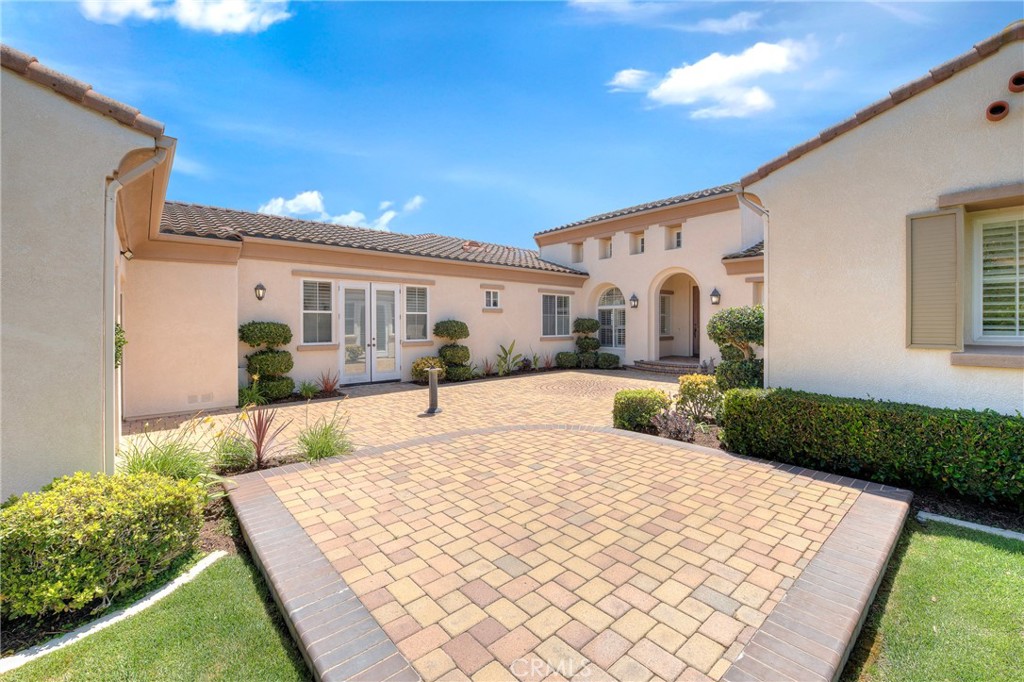 5322 E Gabrielle Lane